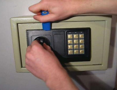 新会24小时上门开锁公司